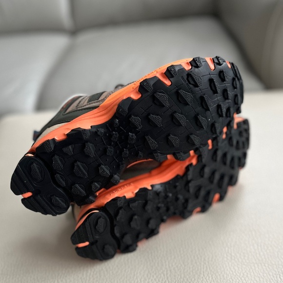 NWT - Adidas Women’s Hyperturf Adventure Shoes - US Size 8 - Picture 8 of 9